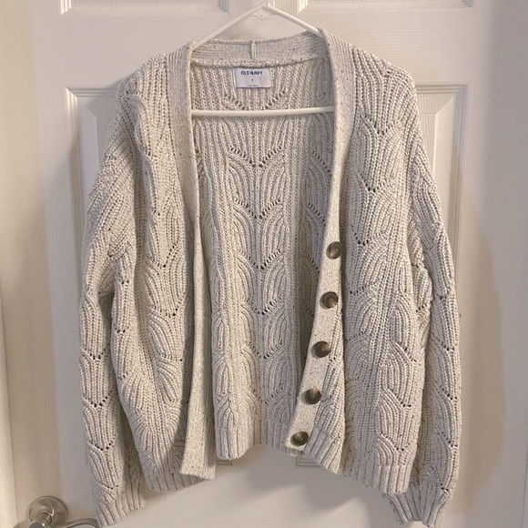 Old Navy Sweaters - Old Navy Cream Knit Cardigan